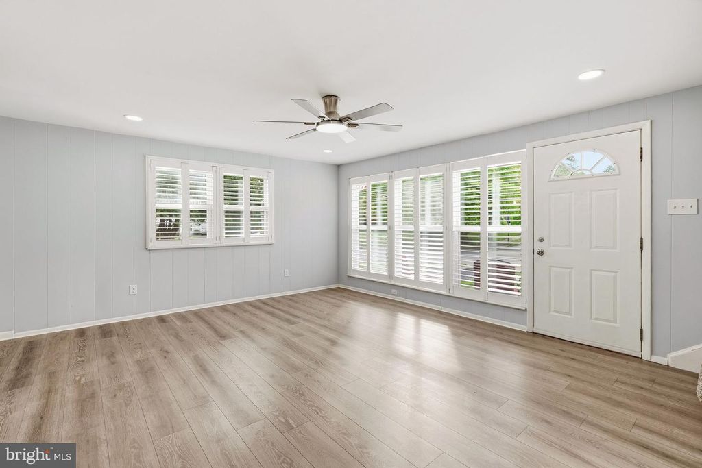 226 OXFORD CIR, NORRISTOWN, PA 19403 — photo 3