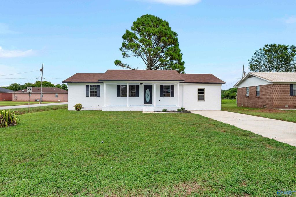 1152 James Avenue, Courtland, AL 35618