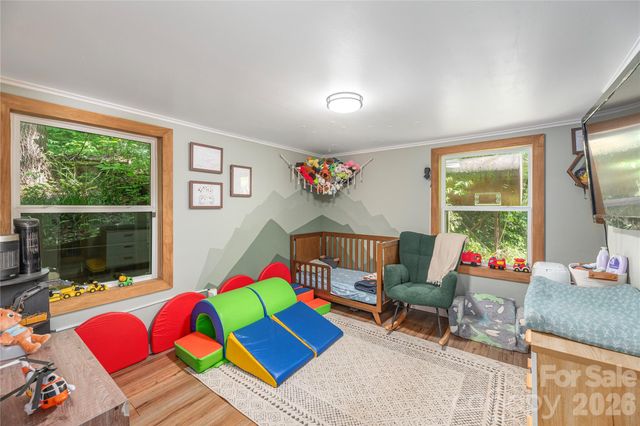 154 Timberside Drive, Mars Hill, NC 28754
