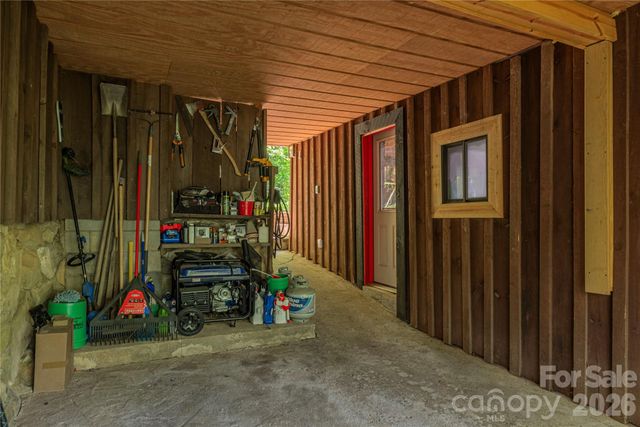 154 Timberside Drive, Mars Hill, NC 28754