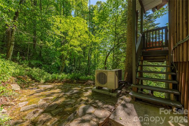 154 Timberside Drive, Mars Hill, NC 28754