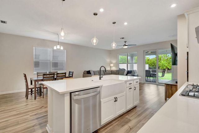 10721 SW Estella Lane, Port St. Lucie, FL 34987