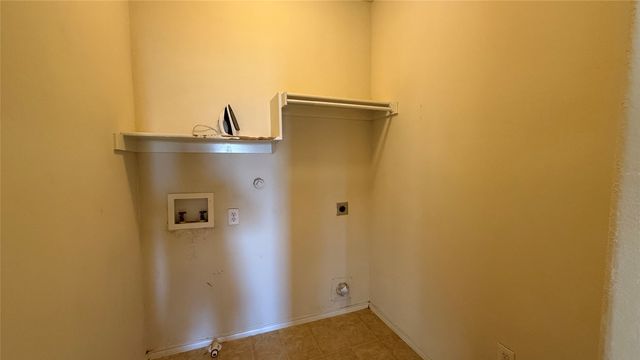 1356 Saddle Blanket Court, Fort Worth, TX 76131