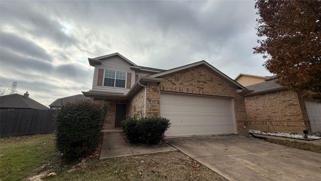 1356 Saddle Blanket Court, Fort Worth, TX 76131