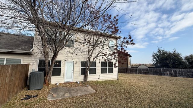 1356 Saddle Blanket Court, Fort Worth, TX 76131