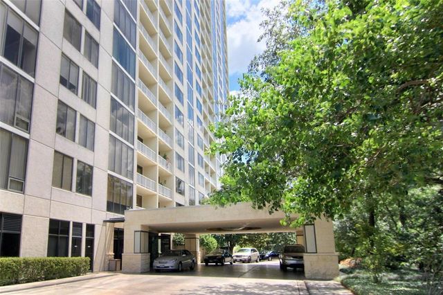 121 N Post Oak Lane 205, Houston, TX 77024