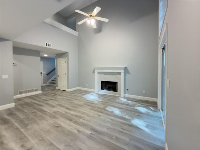 528 Parkstone Lane, Woodstock, GA 30189