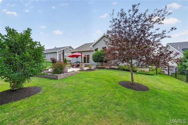 1809 Barclay Trail Drive, Wentzville, MO 63385