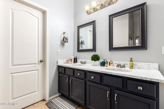 1643 E WILDHORSE Place, Chandler, AZ 85286