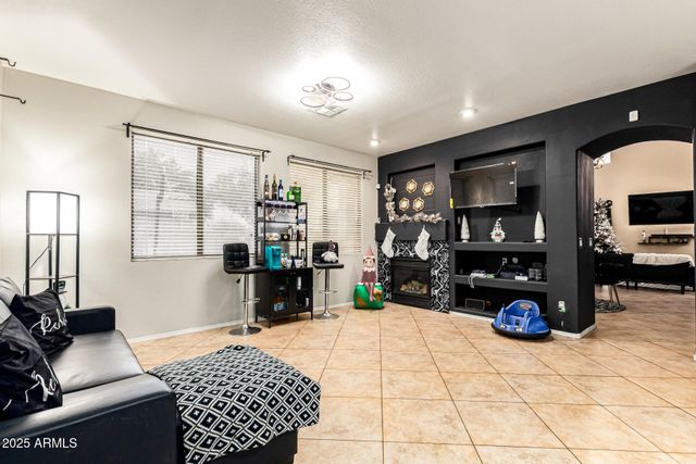 1643 E WILDHORSE Place, Chandler, AZ 85286