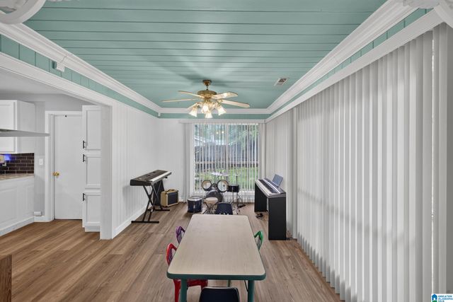2122 VICKI DRIVE, Birmingham, AL 35235