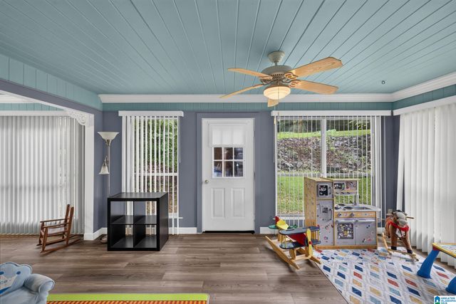 2122 VICKI DRIVE, Birmingham, AL 35235