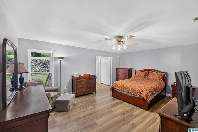 2122 VICKI DRIVE, Birmingham, AL 35235