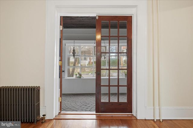 329 N MILDRED ST, Charles Town, WV 25414