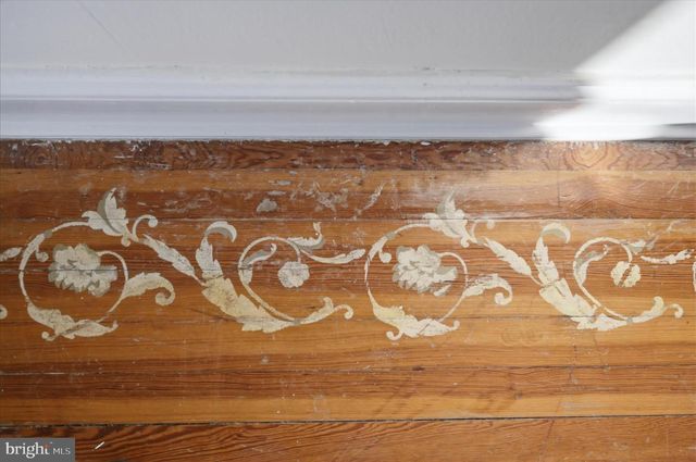 329 N MILDRED ST, Charles Town, WV 25414