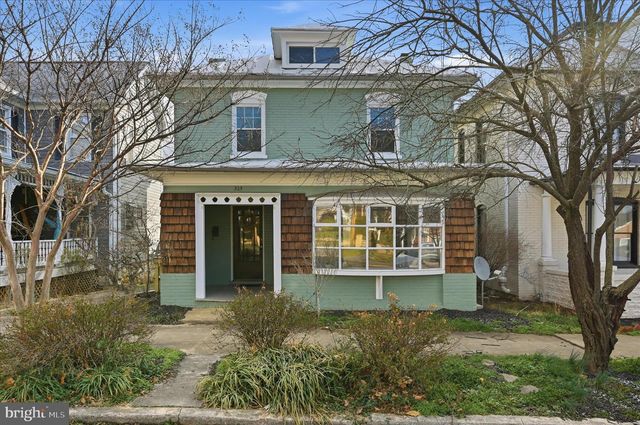 329 N MILDRED ST, Charles Town, WV 25414