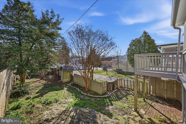 329 N MILDRED ST, Charles Town, WV 25414