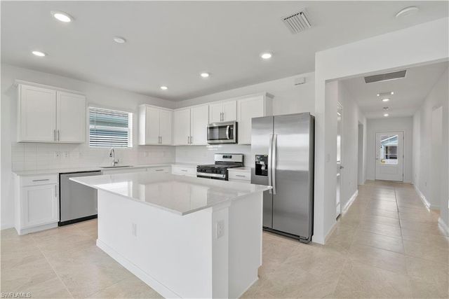 42425 Cascade DR, Babcock Ranch, FL 33982