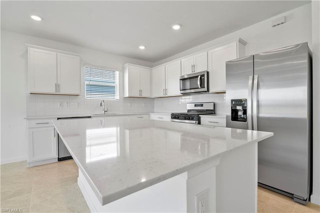 42425 Cascade DR, Babcock Ranch, FL 33982