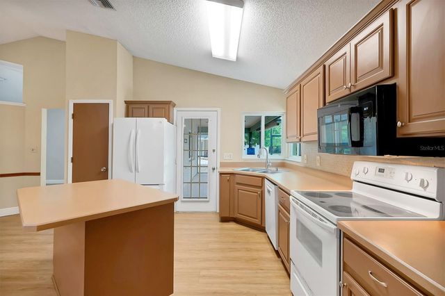 1013 GAMMAGE POINT, Oviedo, FL 32765