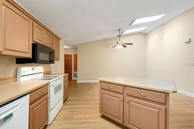 1013 GAMMAGE POINT, Oviedo, FL 32765
