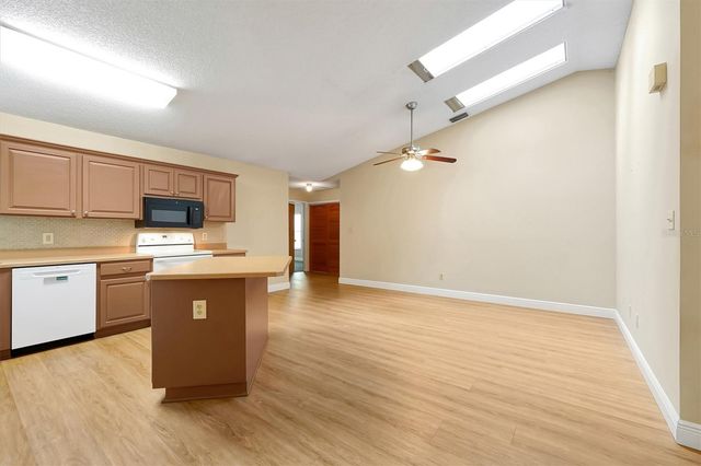 1013 GAMMAGE POINT, Oviedo, FL 32765