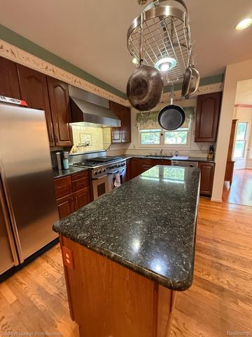 1522 High Hollow Drive, Ann Arbor, MI 48103