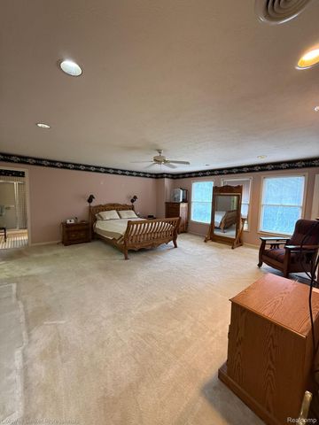 1522 High Hollow Drive, Ann Arbor, MI 48103