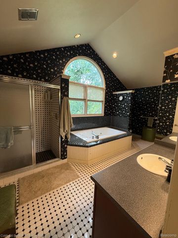 1522 High Hollow Drive, Ann Arbor, MI 48103
