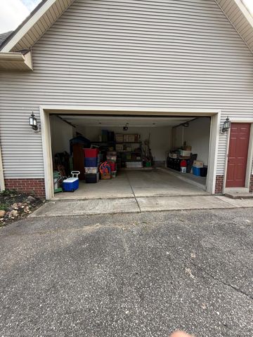 1522 High Hollow Drive, Ann Arbor, MI 48103