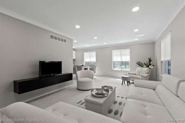 775 E Fox Hills Drive, Bloomfield Hills, MI 48304
