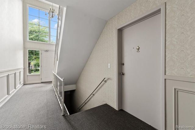 775 E Fox Hills Drive, Bloomfield Hills, MI 48304
