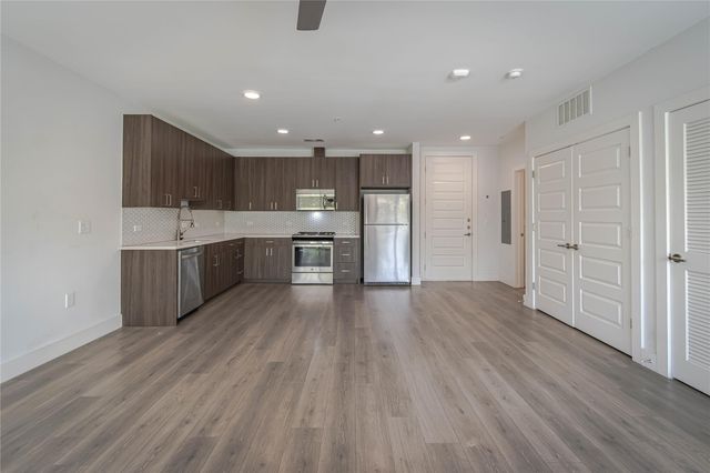 2213 Poquito ST 225, Austin, TX 78722