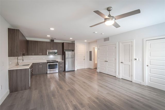 2213 Poquito ST 225, Austin, TX 78722