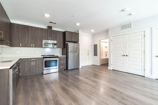 2213 Poquito ST 225, Austin, TX 78722