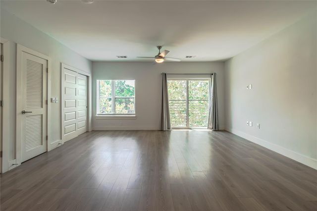 2213 Poquito ST 225, Austin, TX 78722