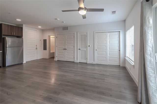 2213 Poquito ST 225, Austin, TX 78722