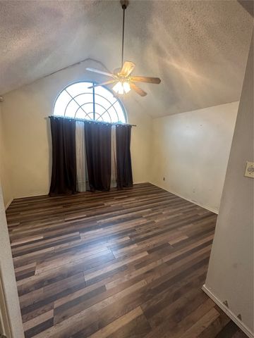 1409 Post Oak Drive, Rowlett, TX 75089