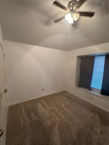 1409 Post Oak Drive, Rowlett, TX 75089