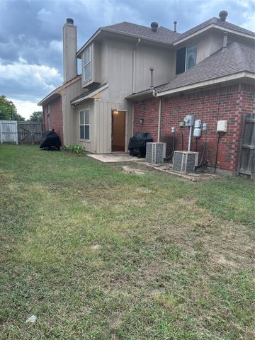 1409 Post Oak Drive, Rowlett, TX 75089