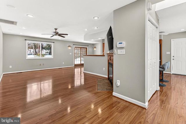 8564 OPAL RD, Warrenton, VA 20186