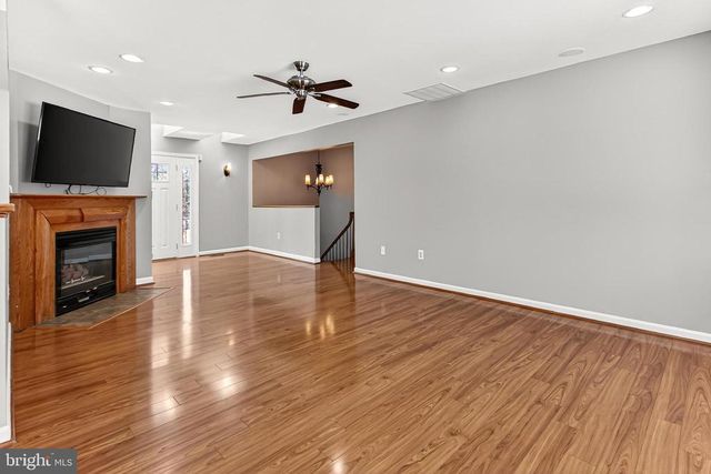 8564 OPAL RD, Warrenton, VA 20186