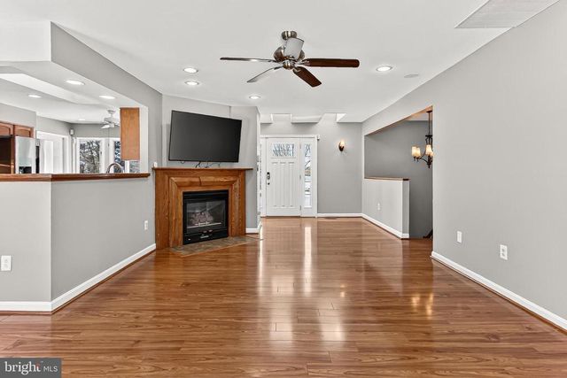 8564 OPAL RD, Warrenton, VA 20186