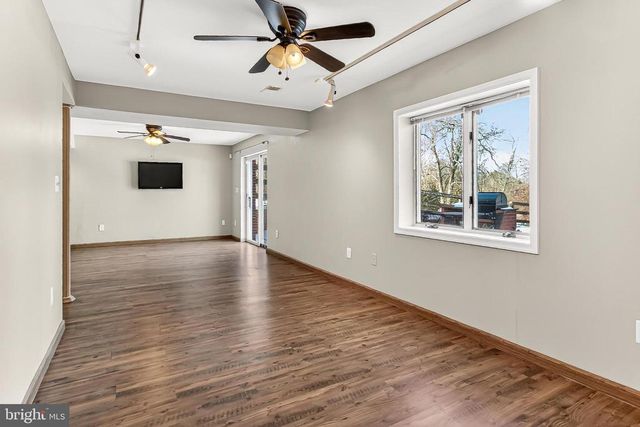 8564 OPAL RD, Warrenton, VA 20186