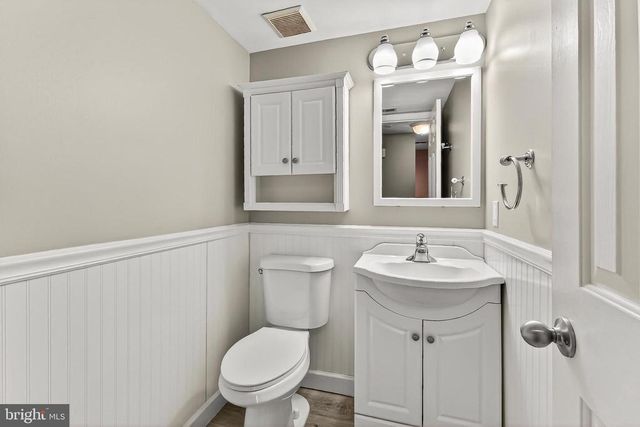 8564 OPAL RD, Warrenton, VA 20186