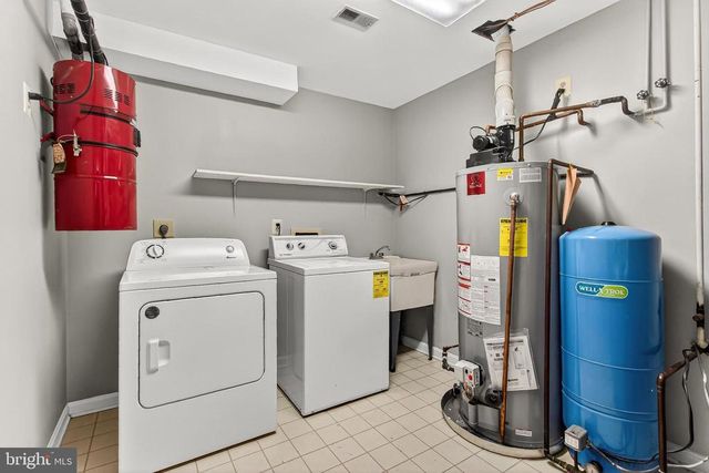 8564 OPAL RD, Warrenton, VA 20186