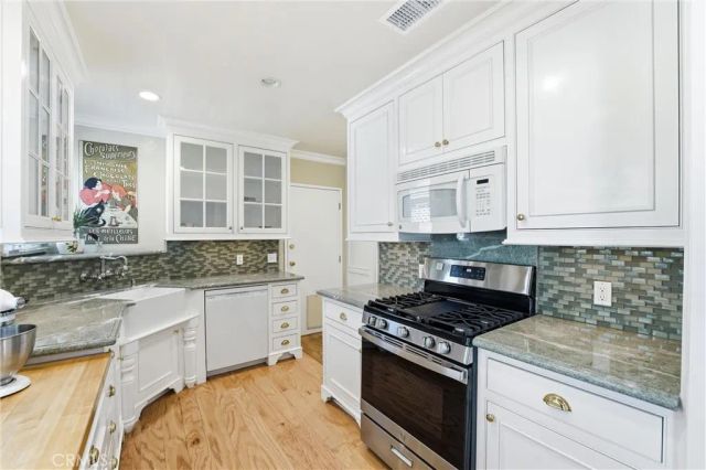 331 E Barkley, Orange, CA 92867