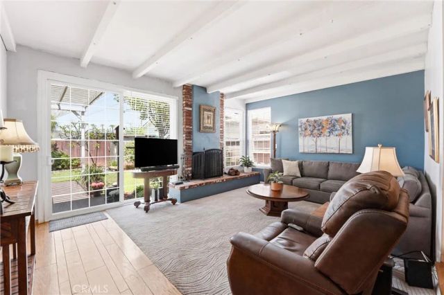 331 E Barkley, Orange, CA 92867