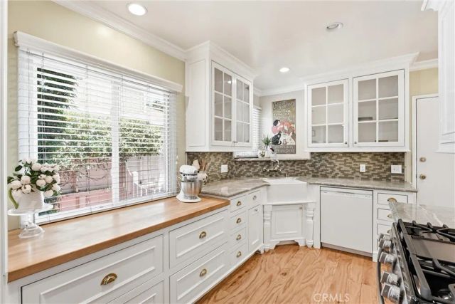 331 E Barkley, Orange, CA 92867