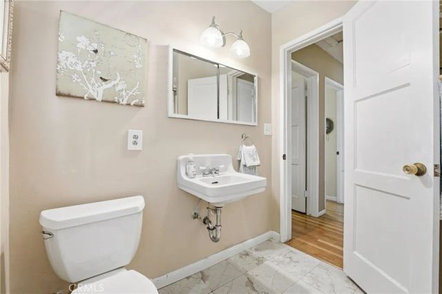 331 E Barkley, Orange, CA 92867